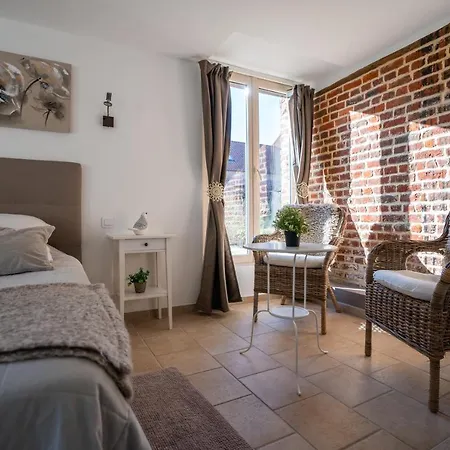Du Marais 3*