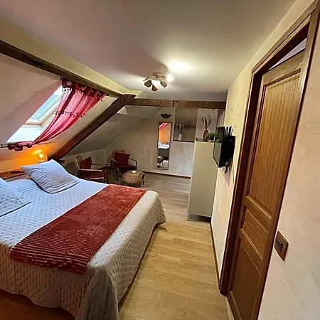 Oda ve Kahvaltı Du Marais Tilques