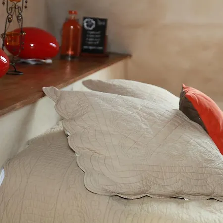 Du Marais Bed & Breakfast