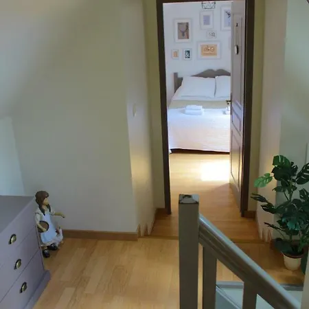 Du Marais Bed and Breakfast