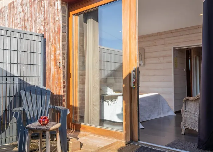 Du Marais Bed & Breakfast