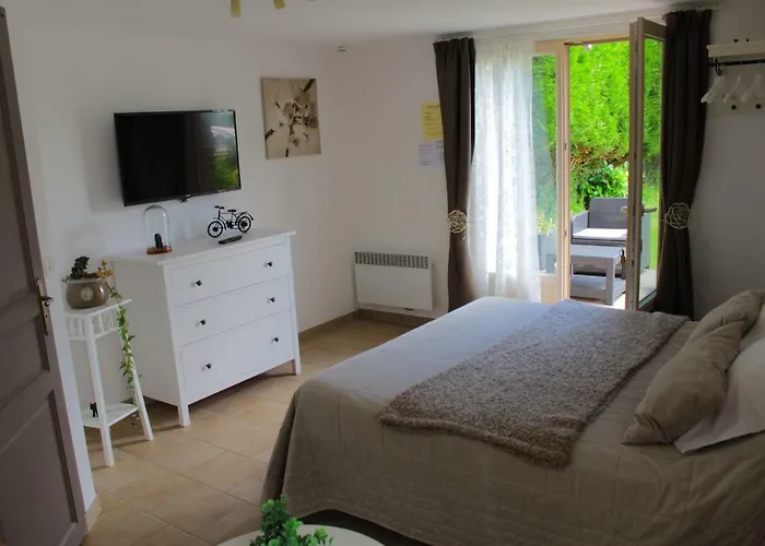 Du Marais Bed & Breakfast 3*